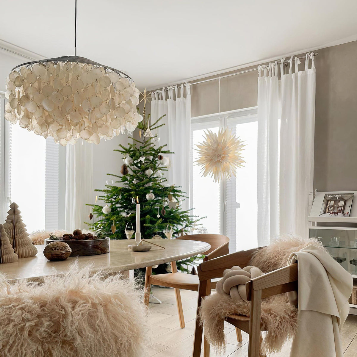 Avenenian candelabru