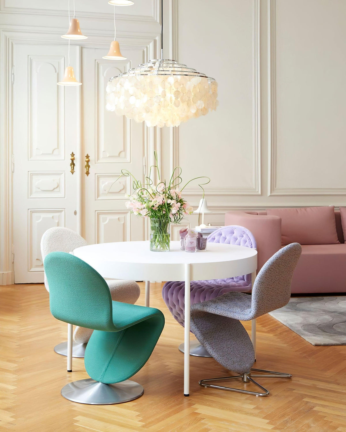 Avenenian candelabru