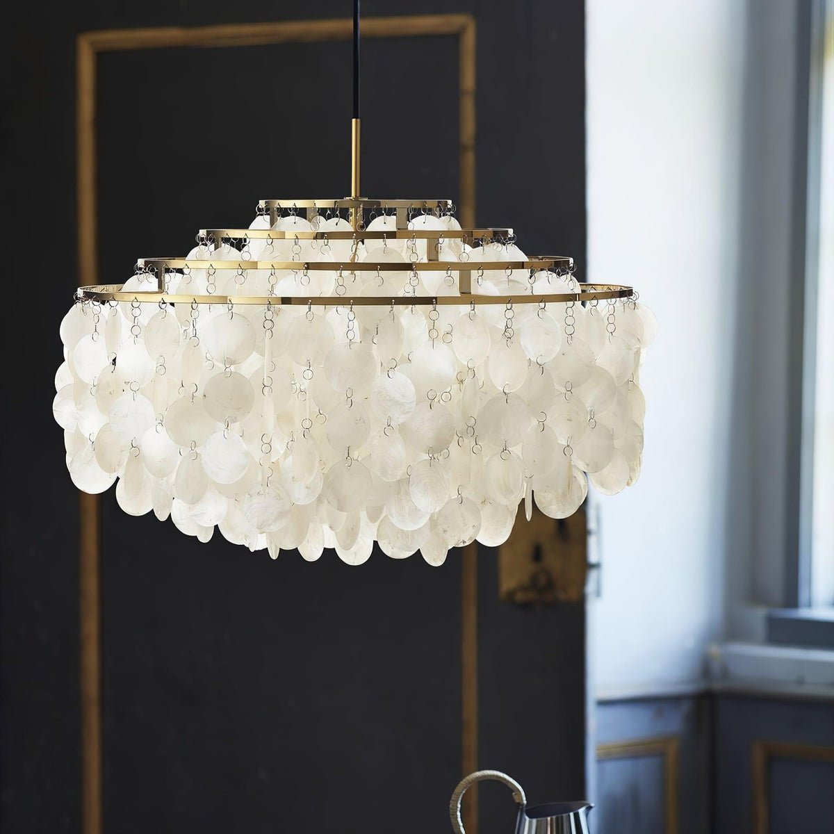Avenenian candelabru