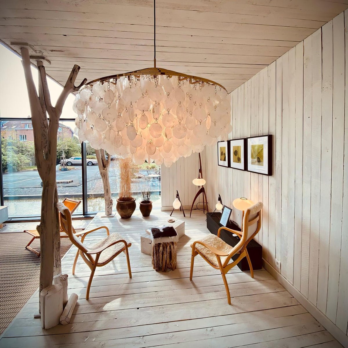 Avenenian candelabru
