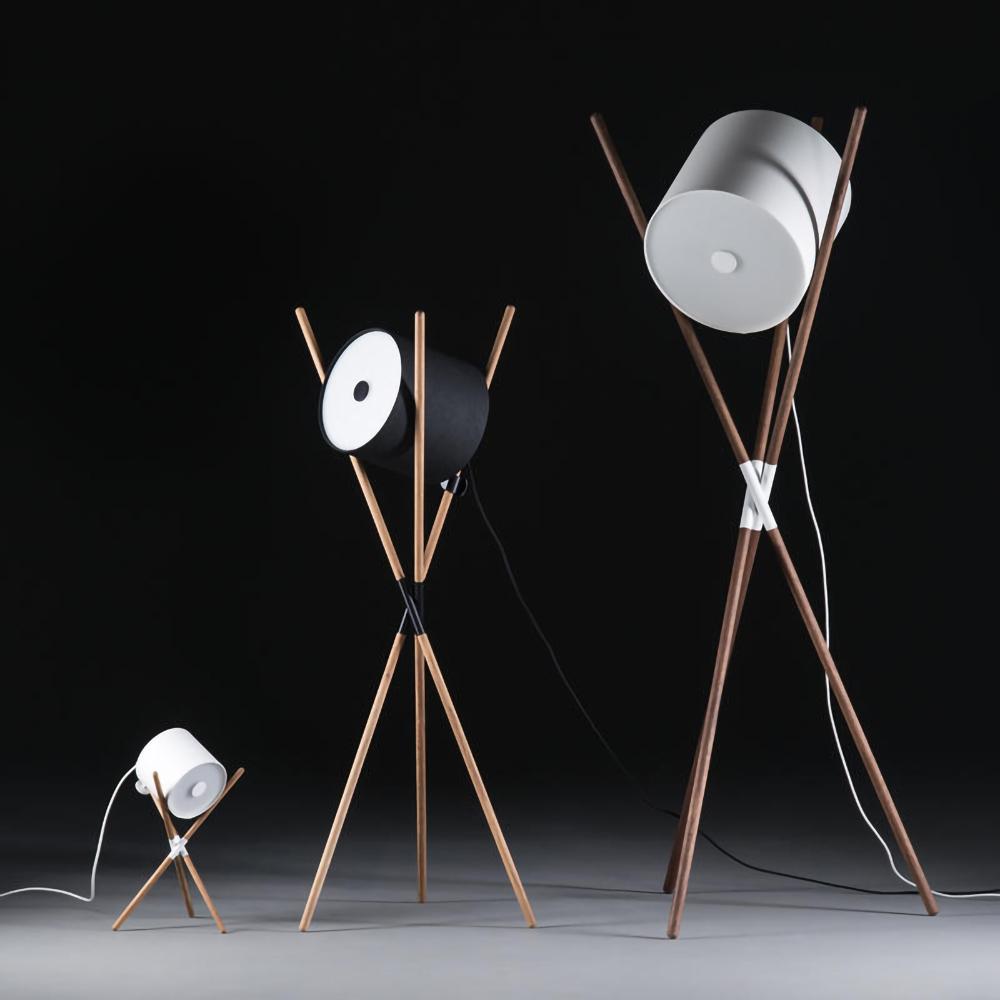 Syloena lampadar contemporan din lemn