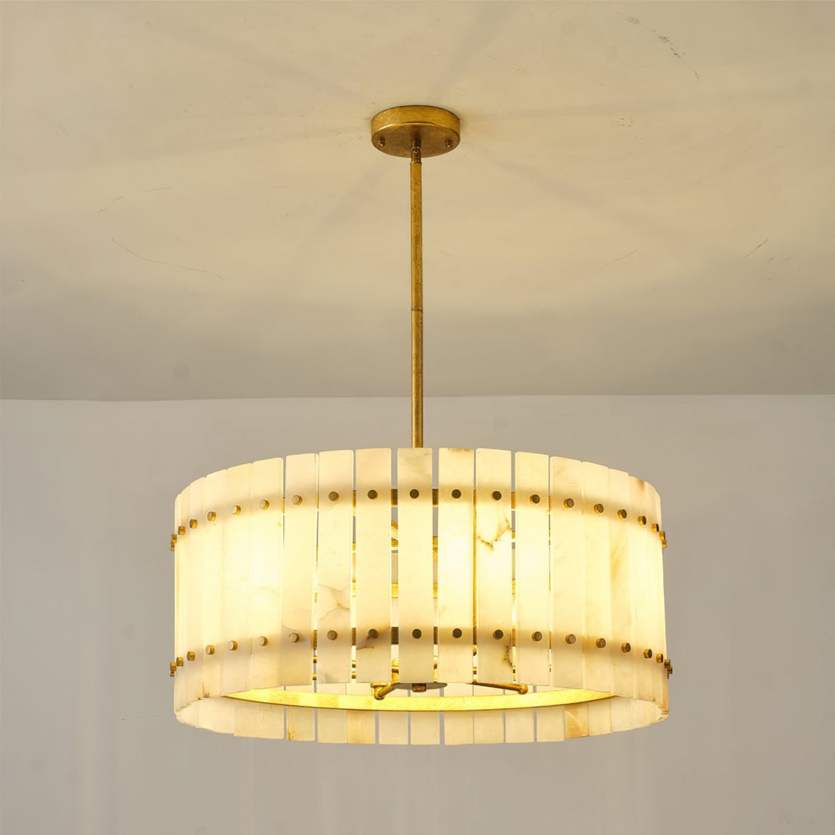 Alboora candelabru din alabastru