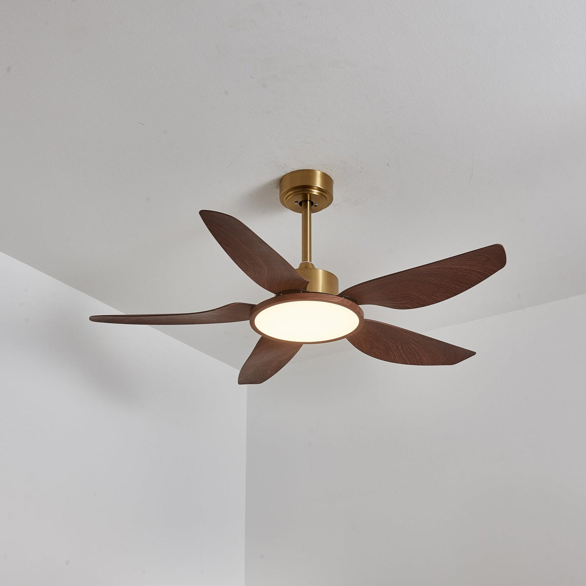 Sylenel ventilator de tavan cu lumină din lemn și alamă, modern