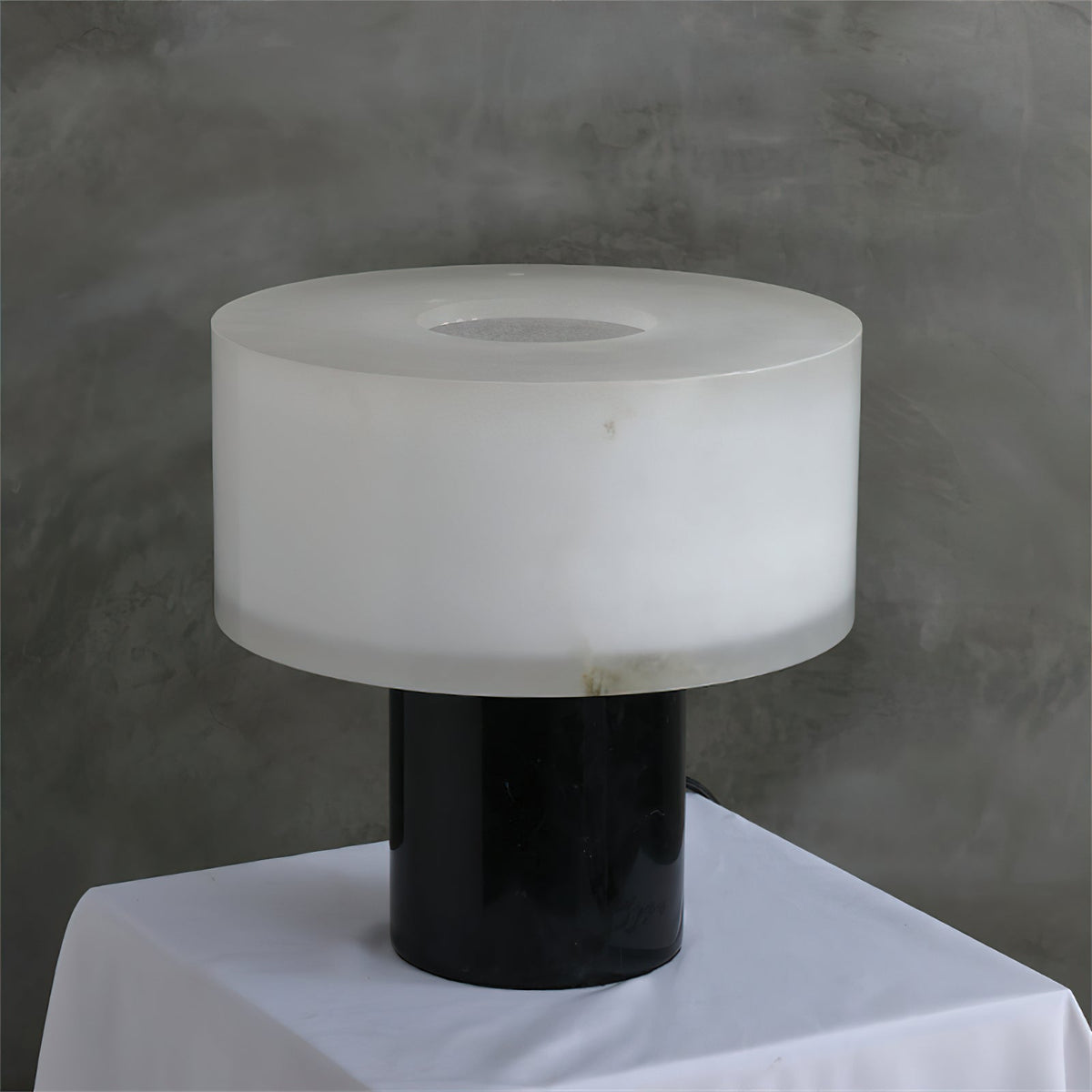 Noriseria lampă de masă
