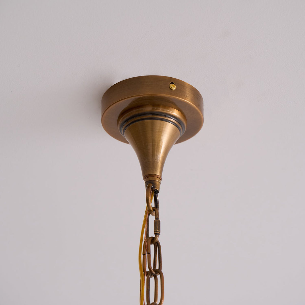 Tiva lampă suspendată vintage