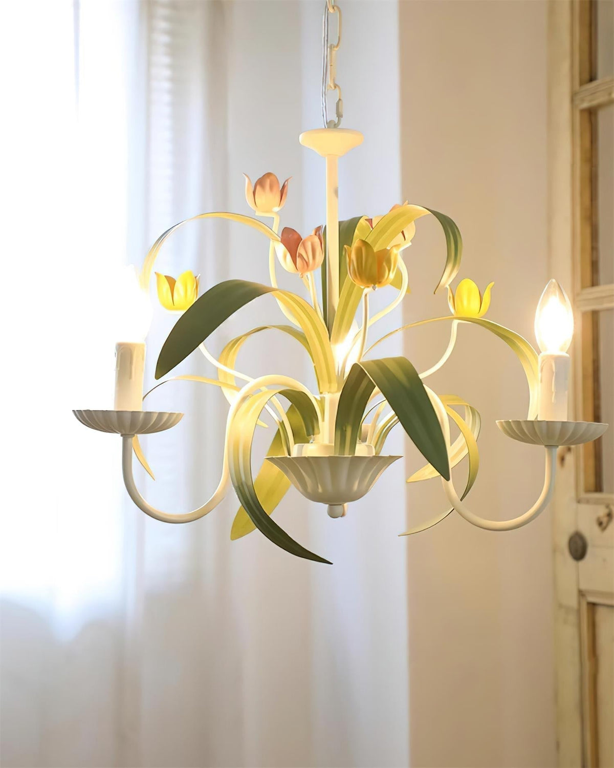 Aveniena candelabru
