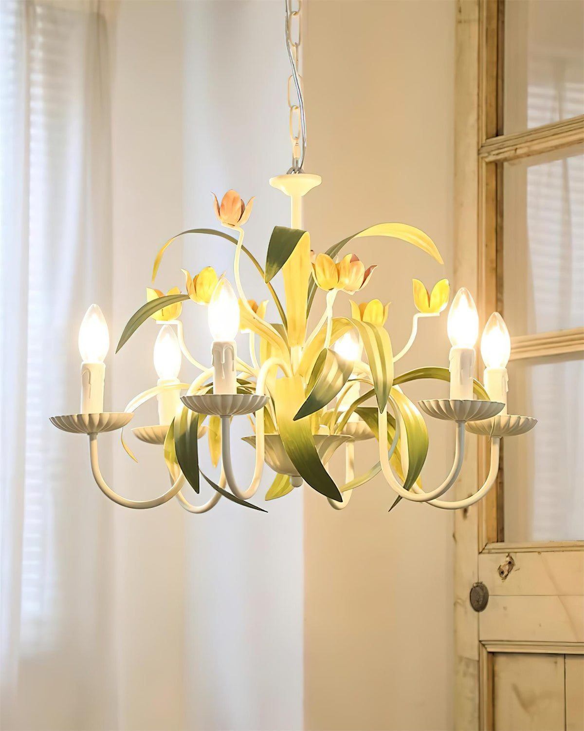 Aveniena candelabru