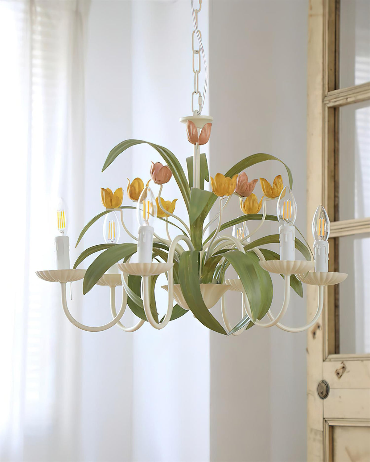 Aveniena candelabru
