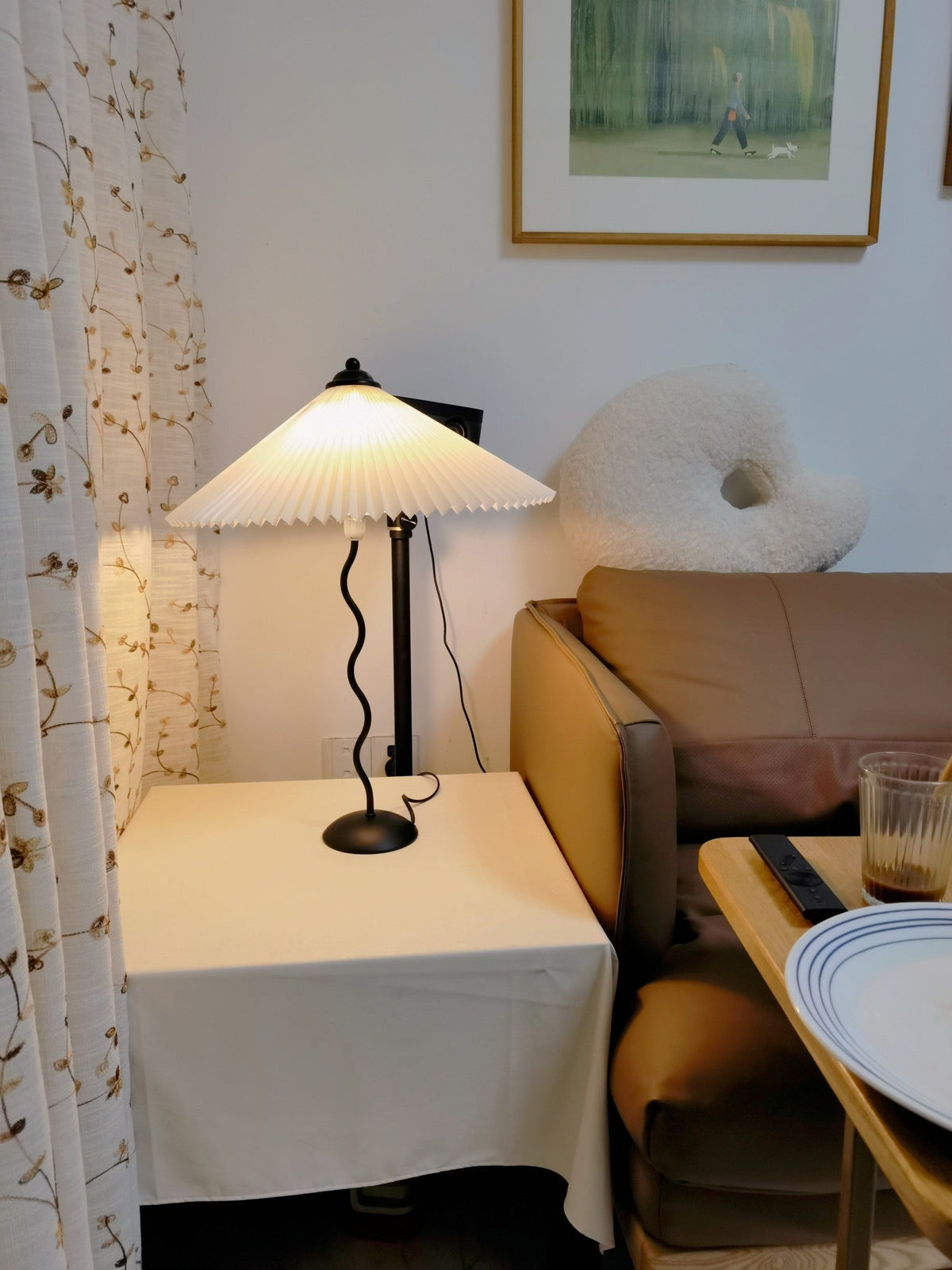 Vioro lampă de masă cu abajur textil