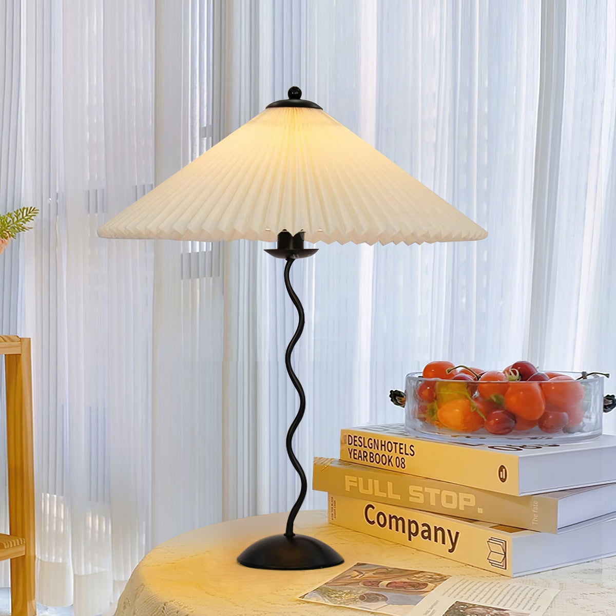 Vioro lampă de masă cu abajur textil