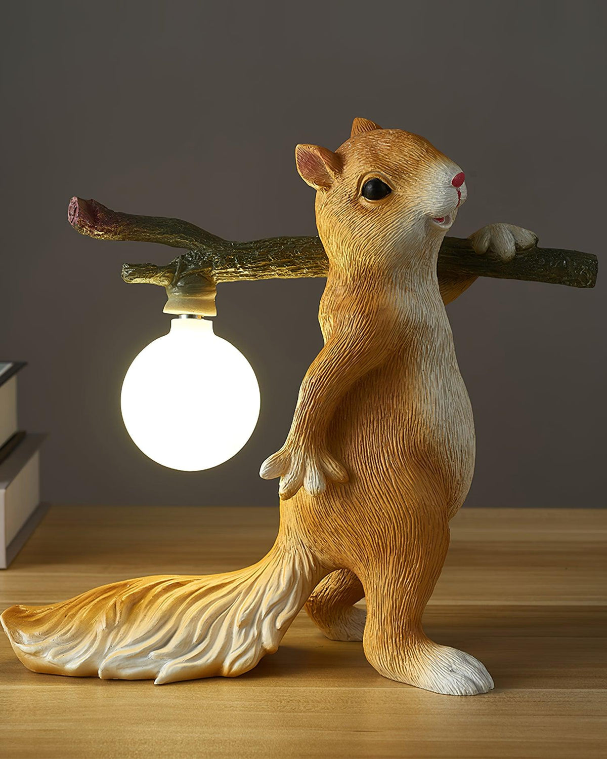 Squirrel lampă de masă