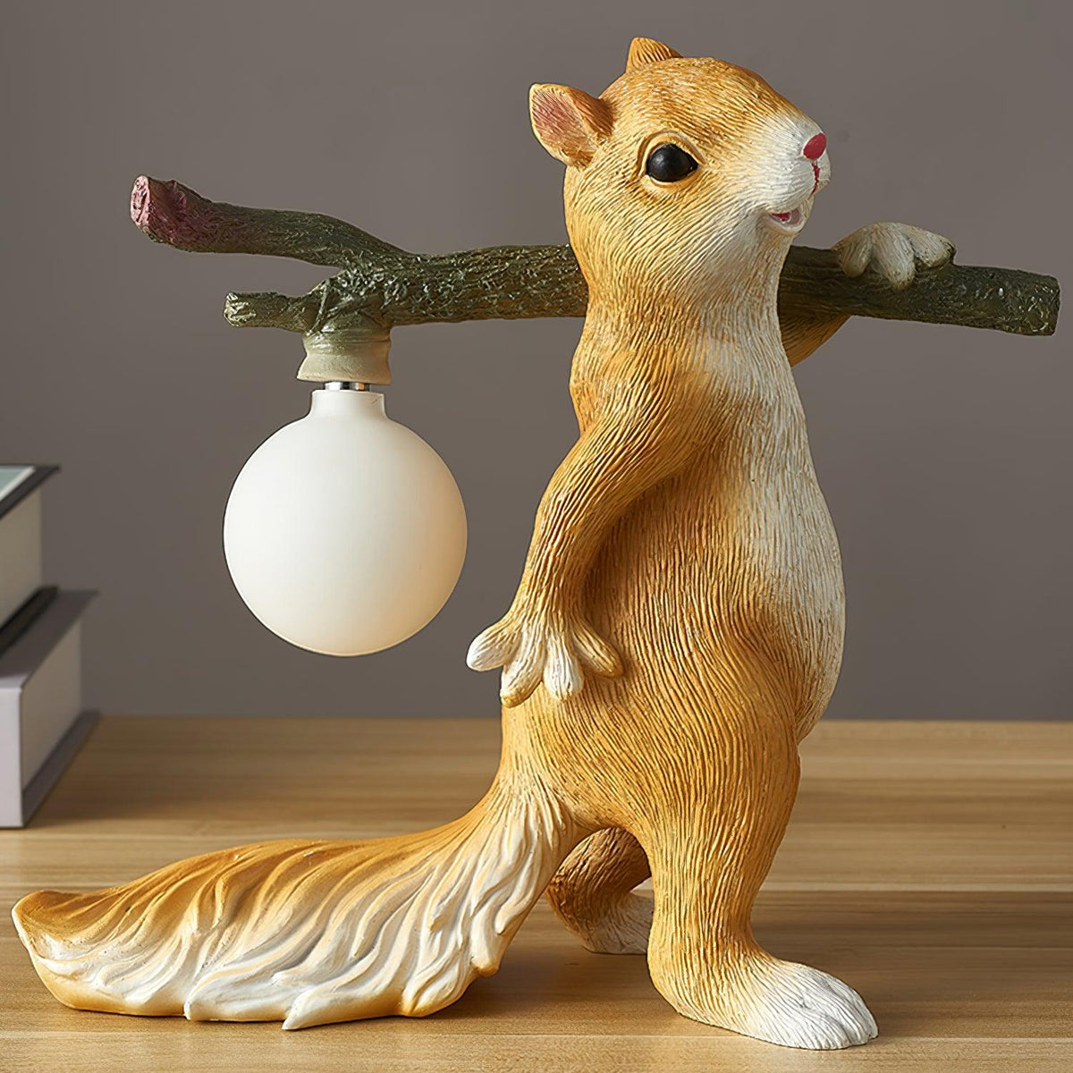 Squirrel lampă de masă