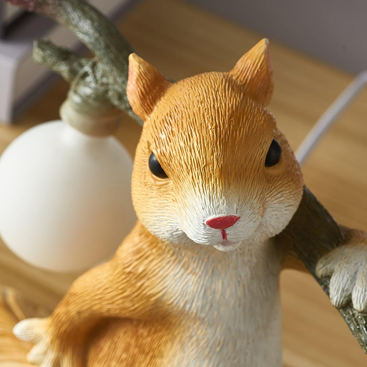 Squirrel lampă de masă