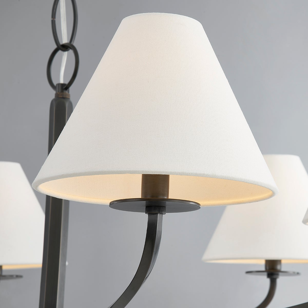 Linenena candelabru cu abajur textil