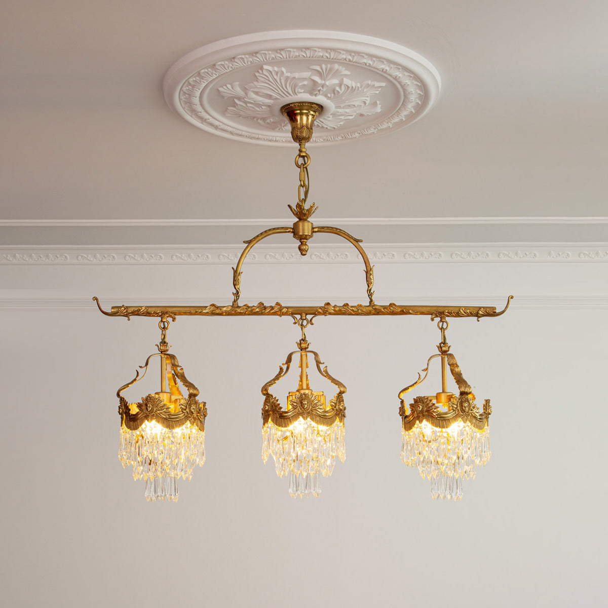 Seraphelion lampă suspendată din cristal, colorată, liniară