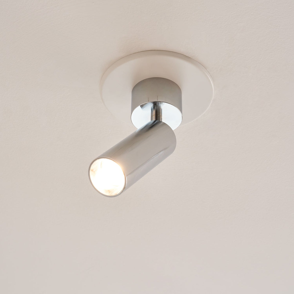 Riveia lampă de tavan