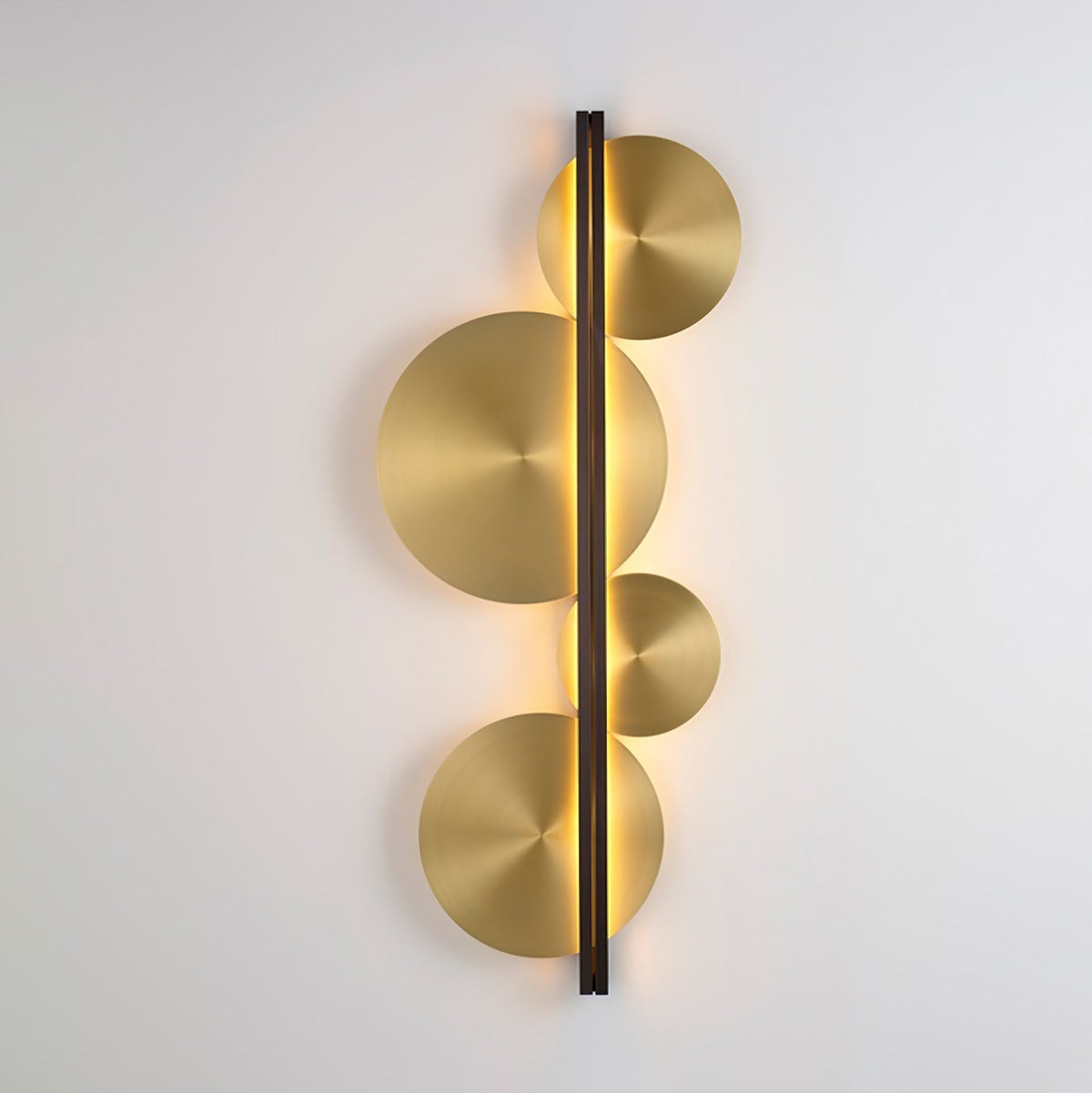Oriivise aplică de perete aurie, circulară, sculpturală