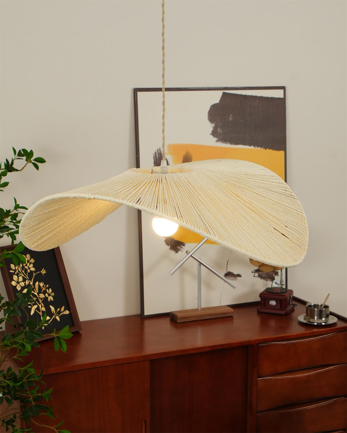 Canoeria lampă suspendată țesută manual din ratan natural