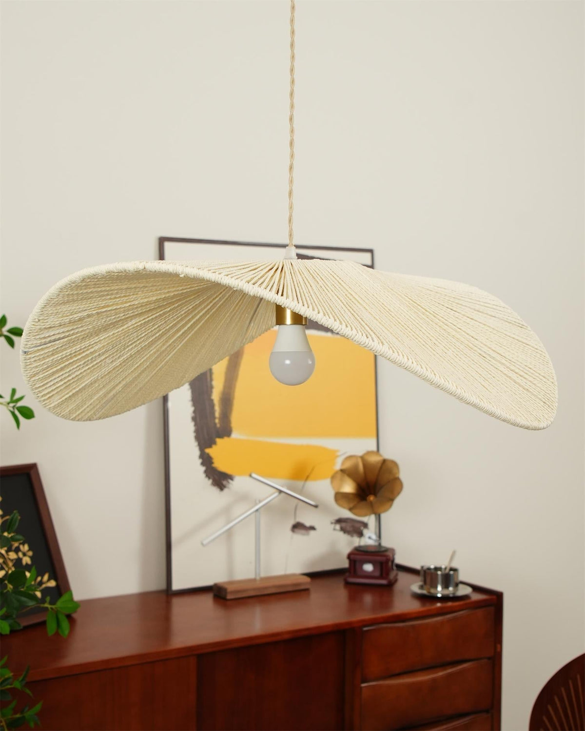 Canoeria lampă suspendată țesută manual din ratan natural