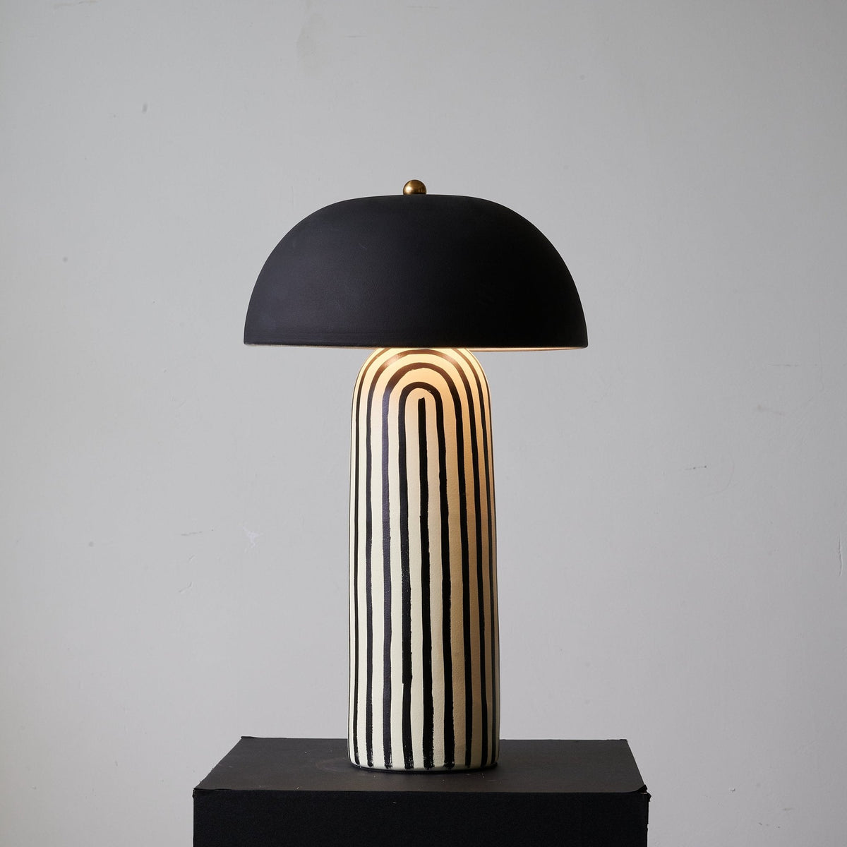 Moxyn lampă de masă din ceramică, minimalistă