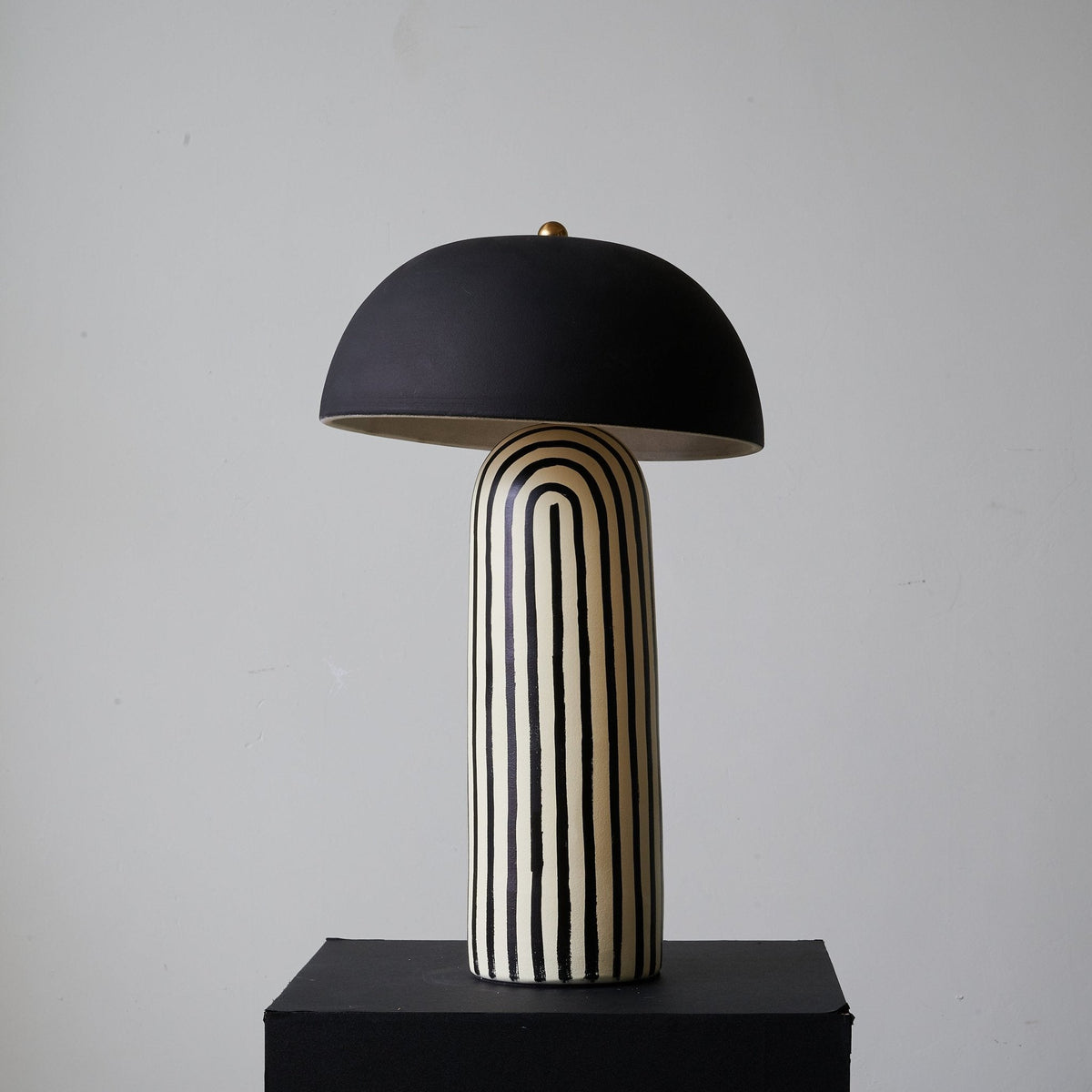 Moxyn lampă de masă din ceramică, minimalistă