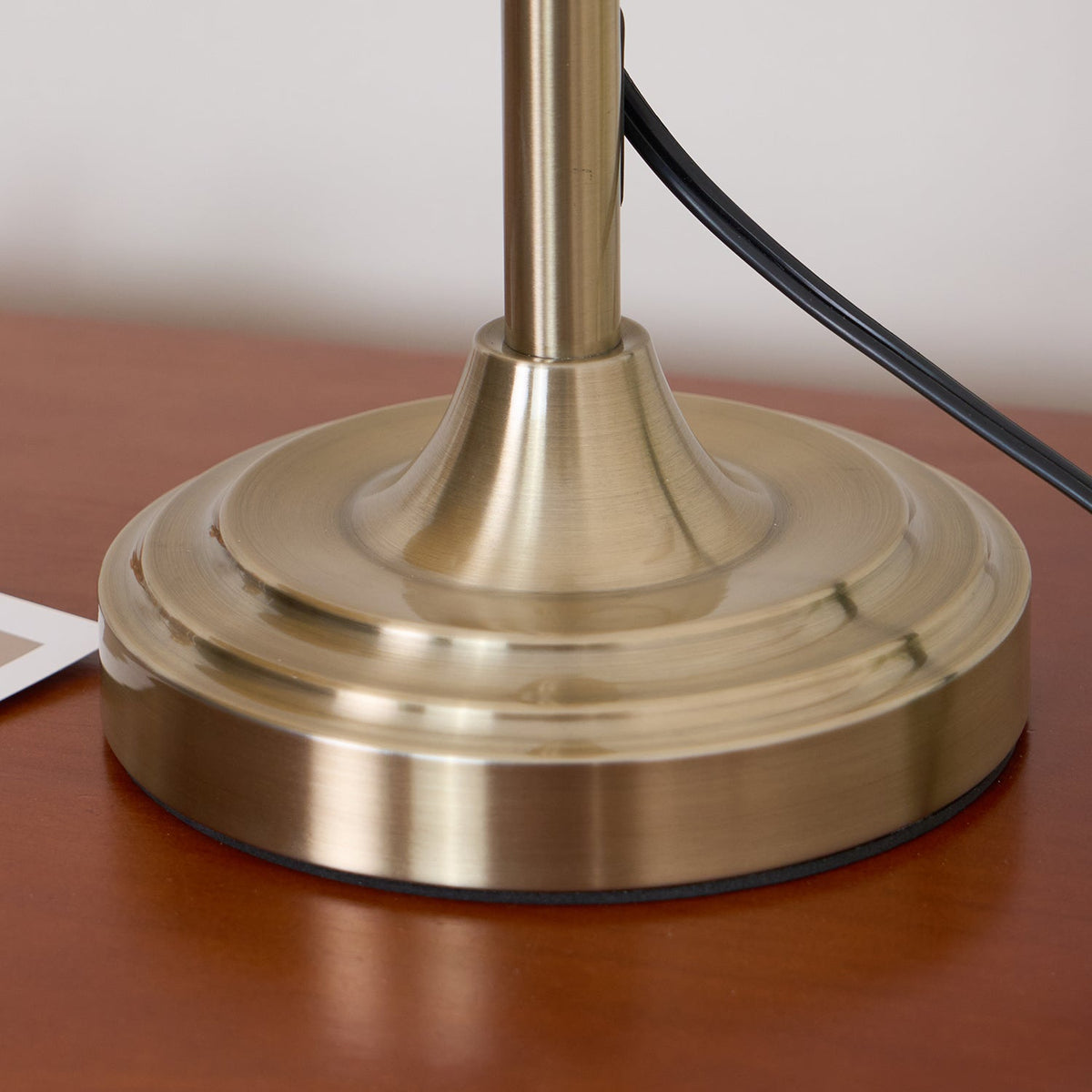 Avenuora lampă de masă vintage