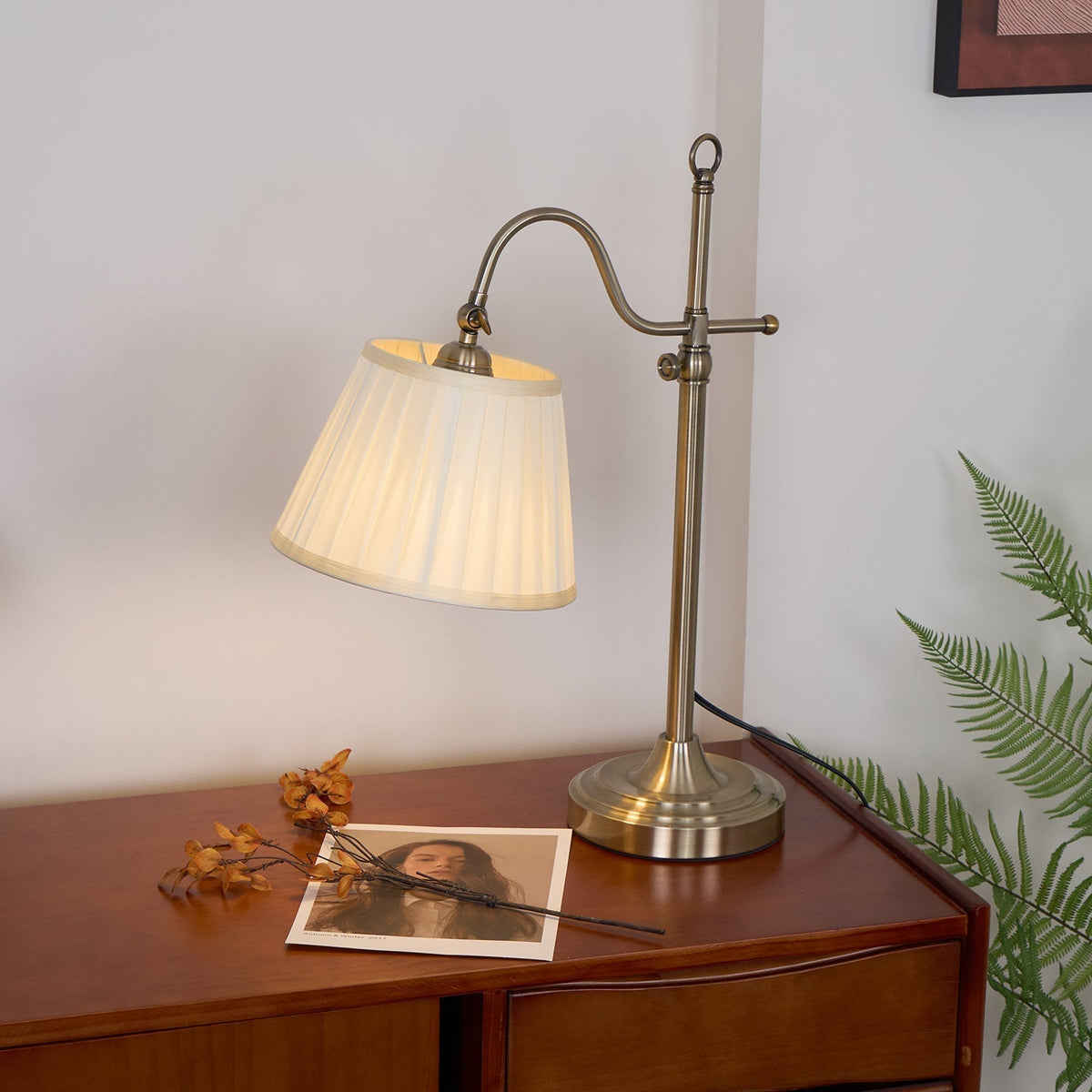 Avenuora lampă de masă vintage