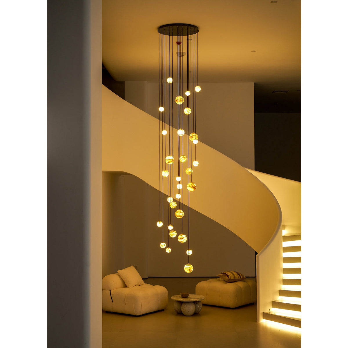 Sultana candelabru  din alabastru cu formă de cluster orb cascade