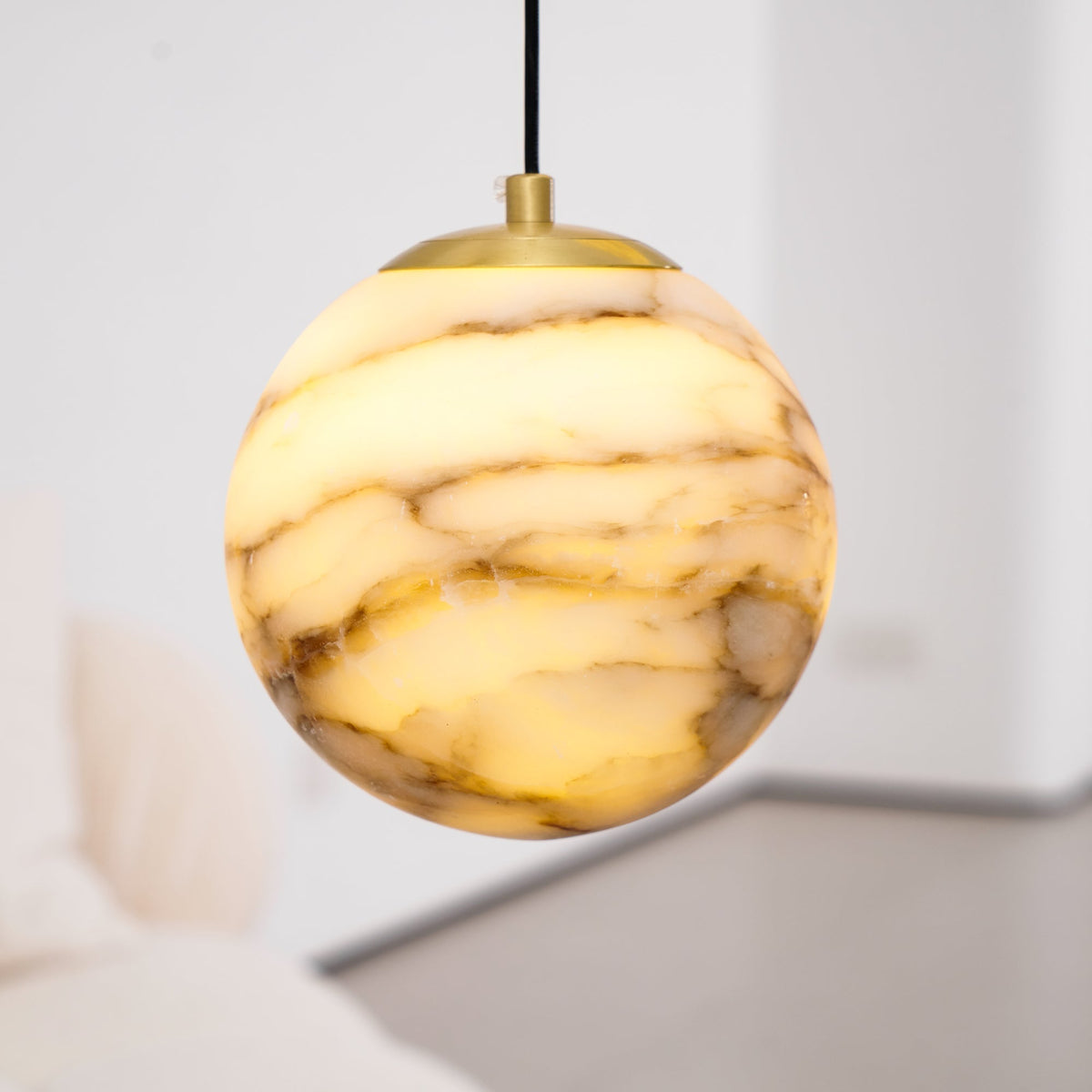 Sultana candelabru  din alabastru cu formă de cluster orb cascade
