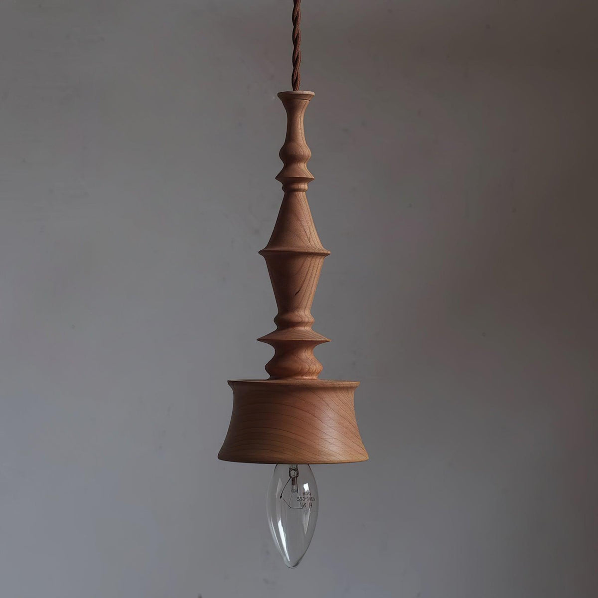 Oreliina lampă suspendată