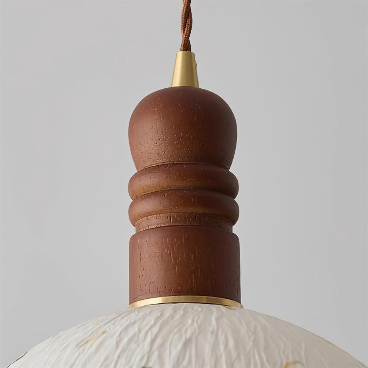 Lioroine lampă suspendată, în formă de dom