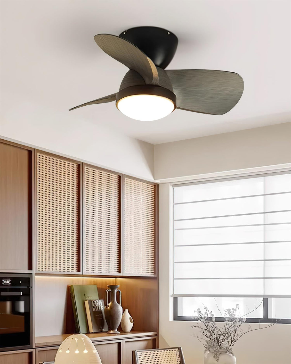 Lioraleria ventilator de tavan cu lumină