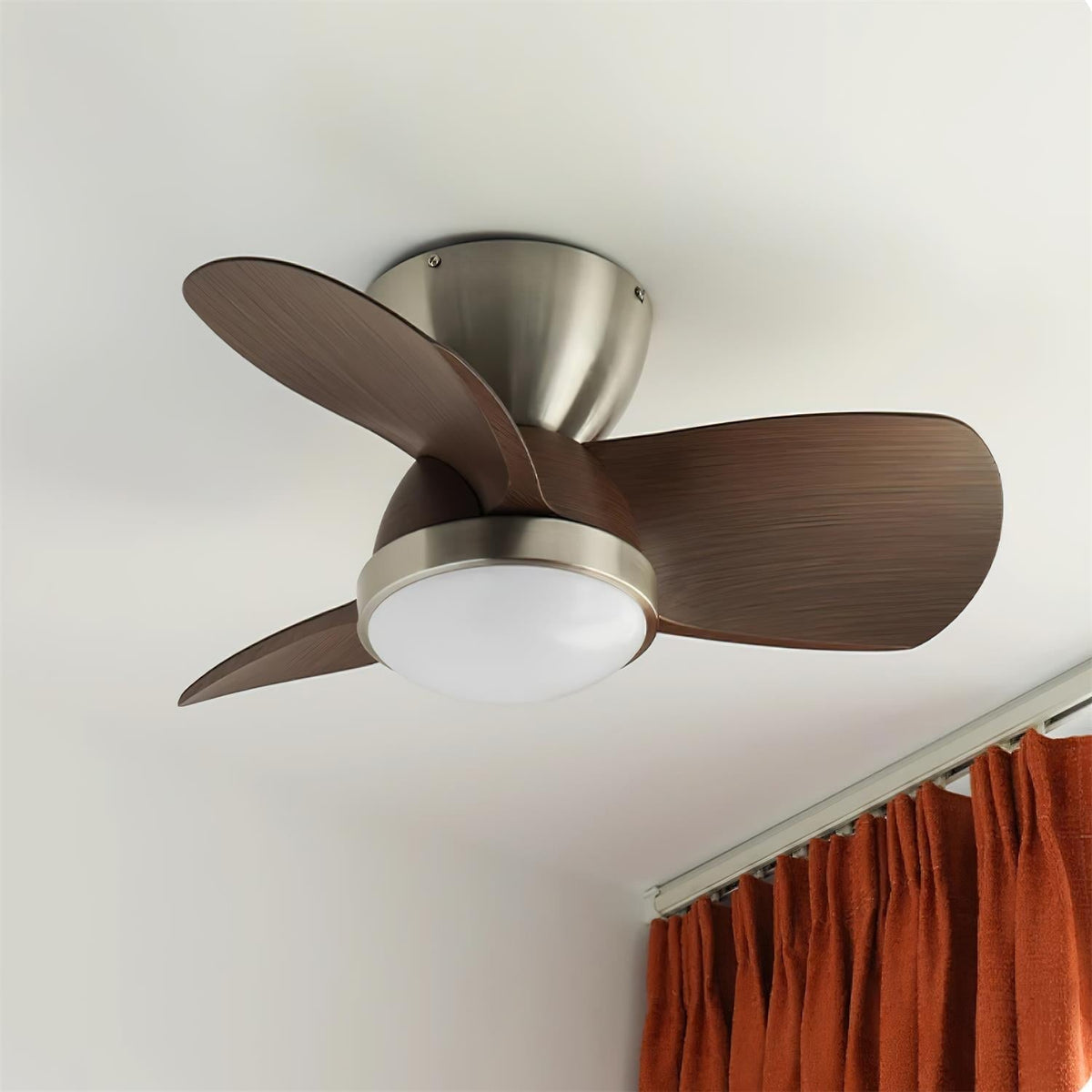 Lioraleria ventilator de tavan cu lumină