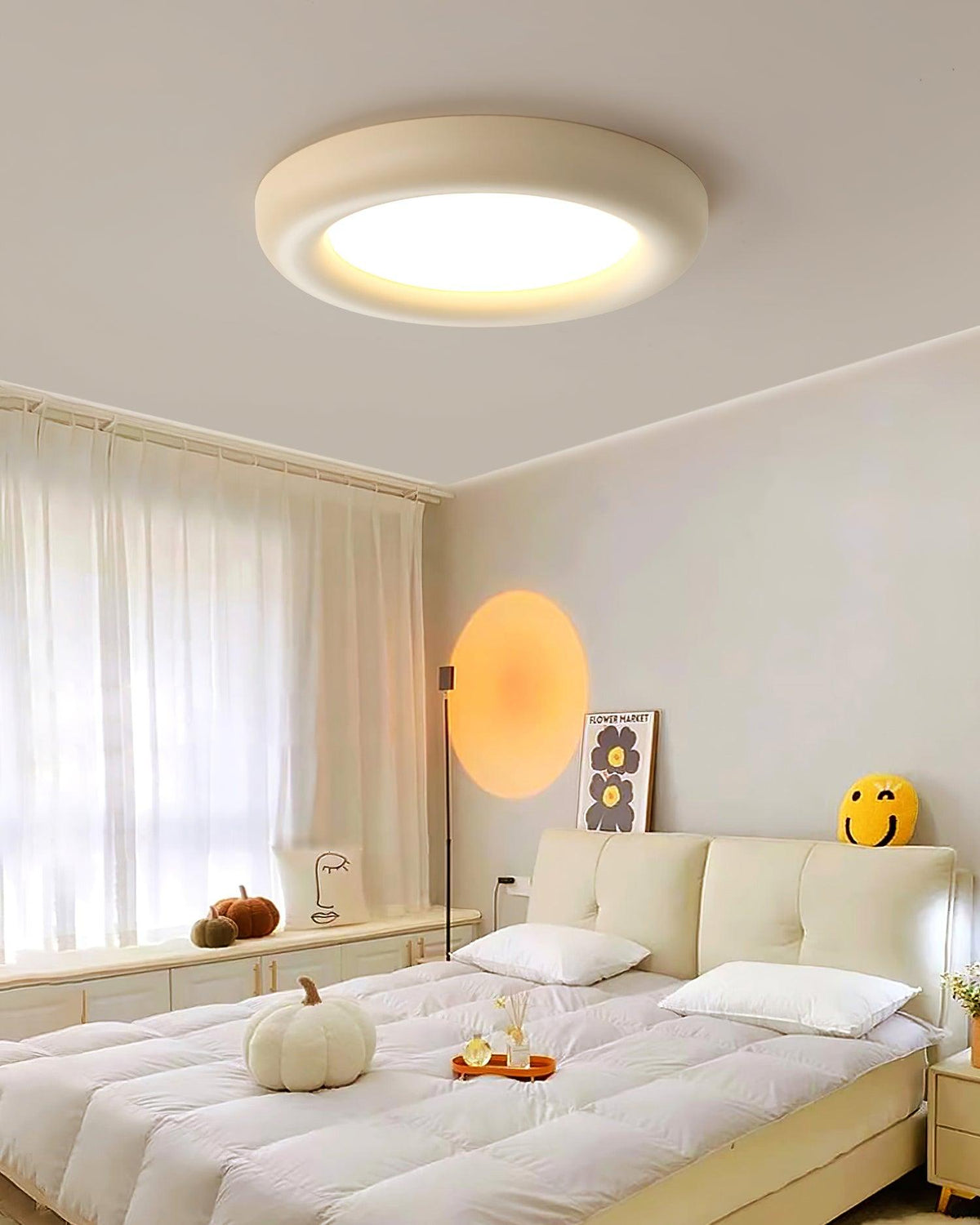 Plafonieră aplicată bej cu rozetă de tavan minimalist