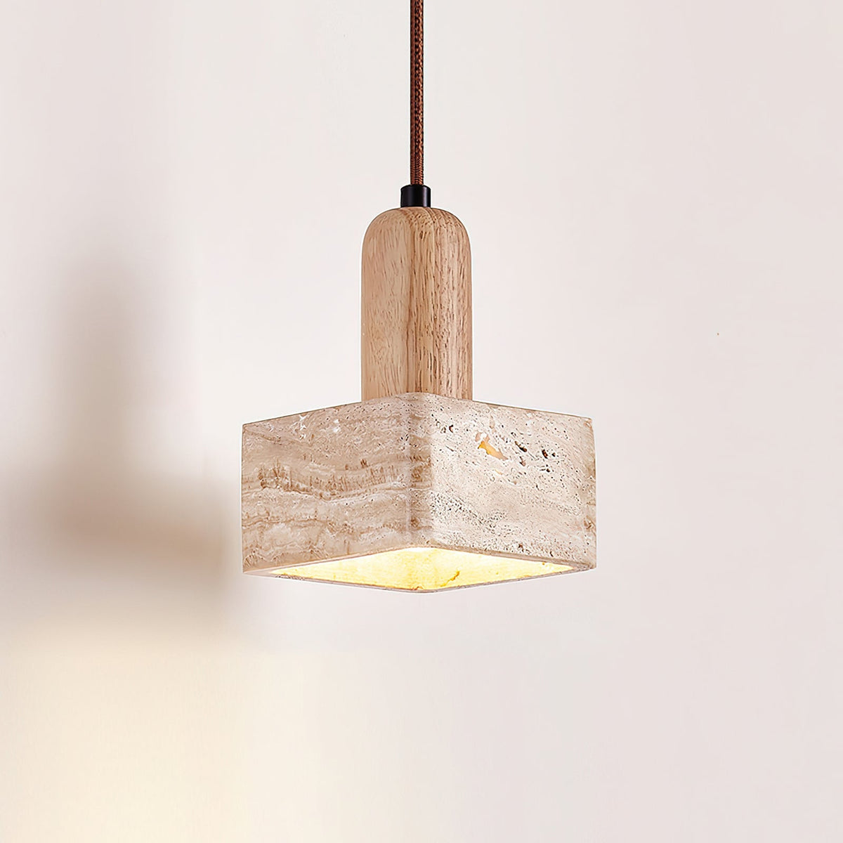 Lava lampă suspendată din travertin, pătrată