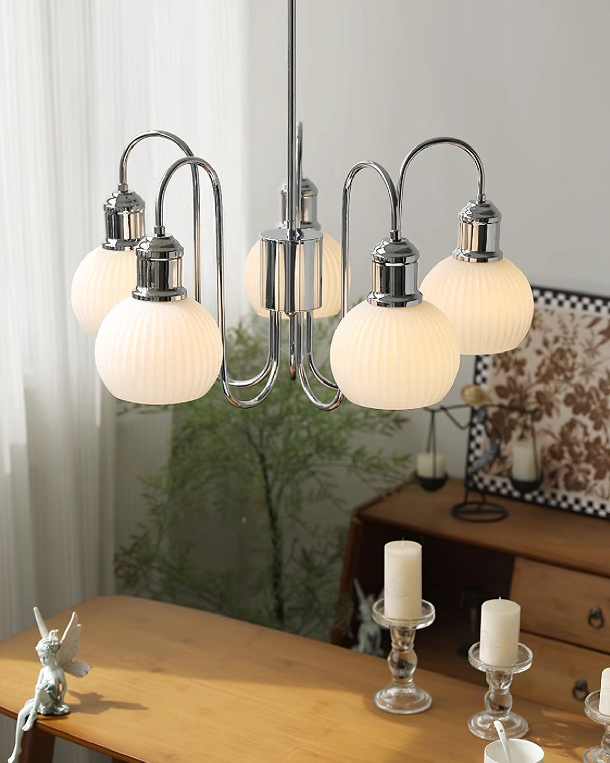 Aveniveon candelabru