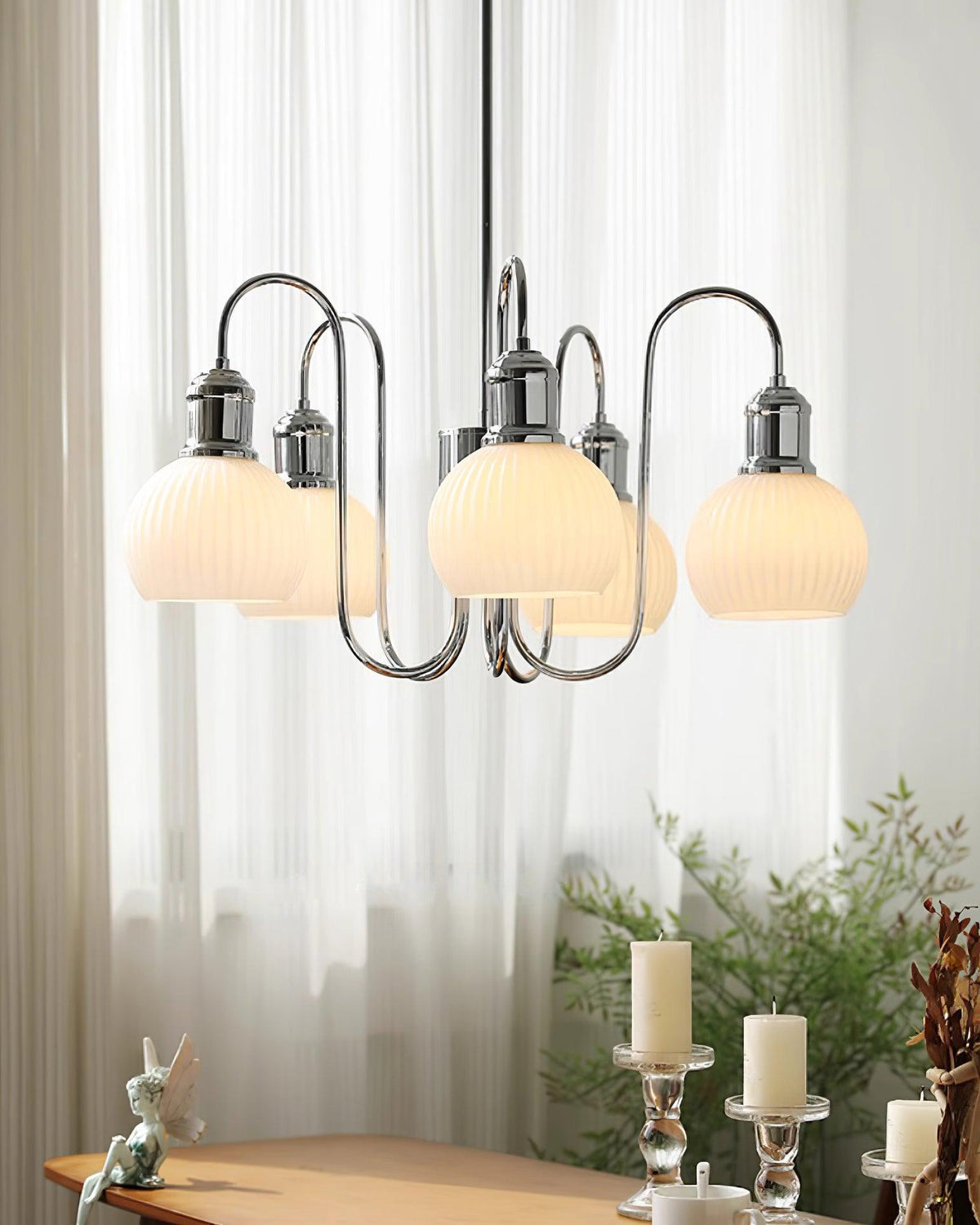 Aveniveon candelabru
