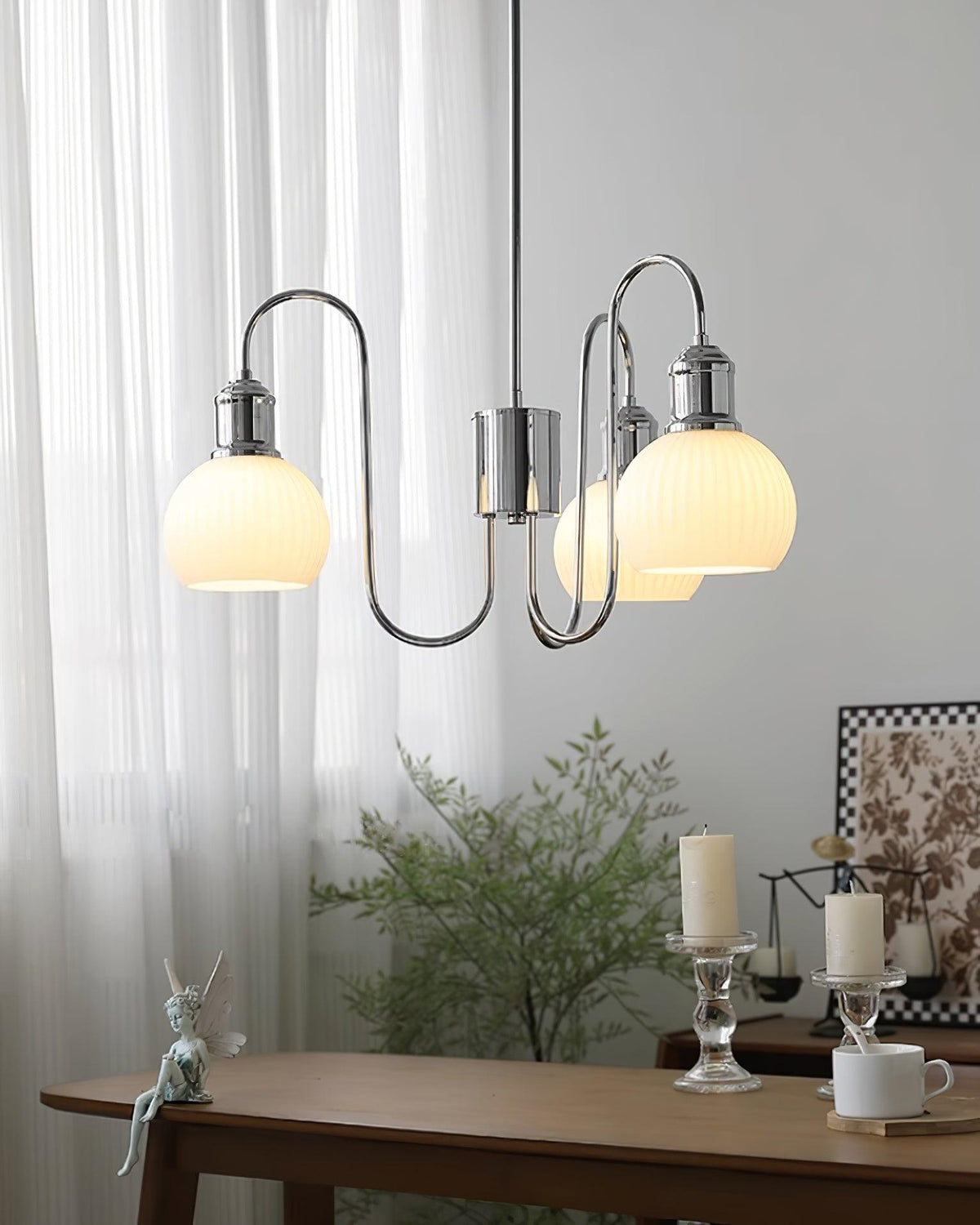 Aveniveon candelabru