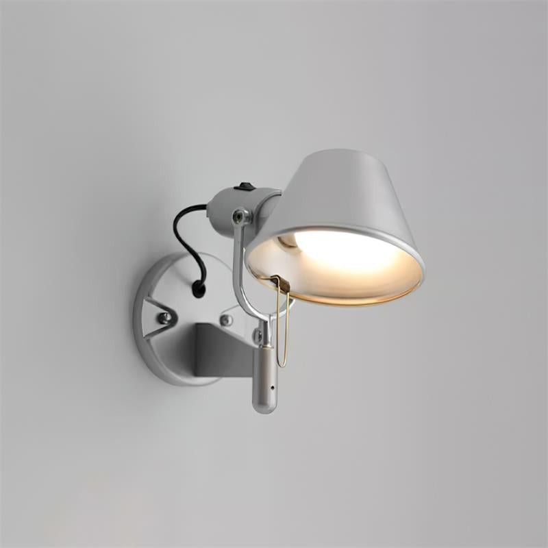 Aplică de perete corp metalic abajur conic reglabil modern minimalist
