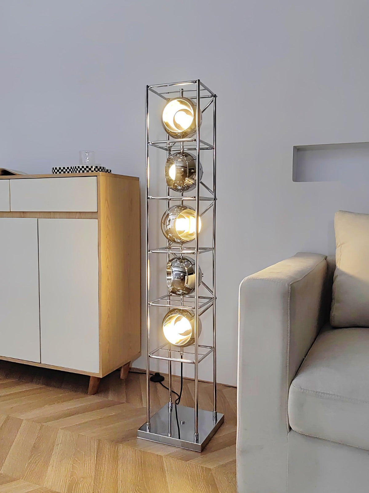 Halvor lampadar, industrial