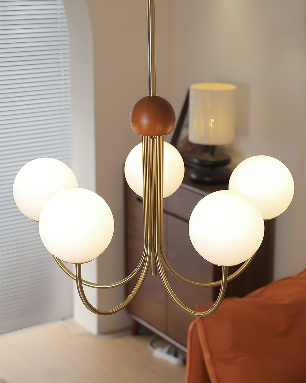 Sola candelabru din alamă și sticlă, modern, cu glob