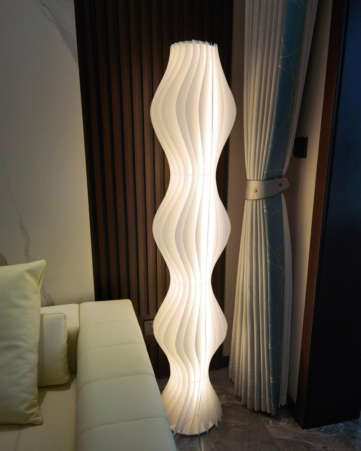 Dotha lampadar contemporan