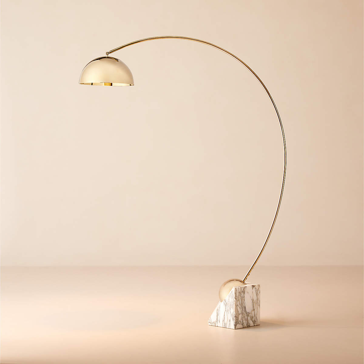 Venus Orbit lampadar