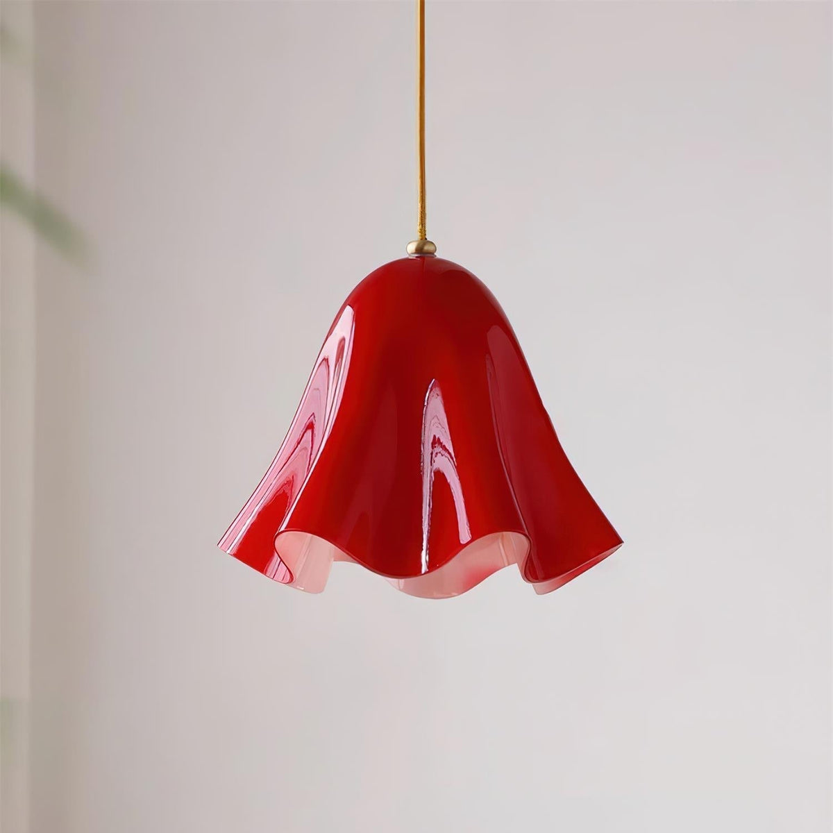 Arden lampă suspendată din sticlă în formă de clopot