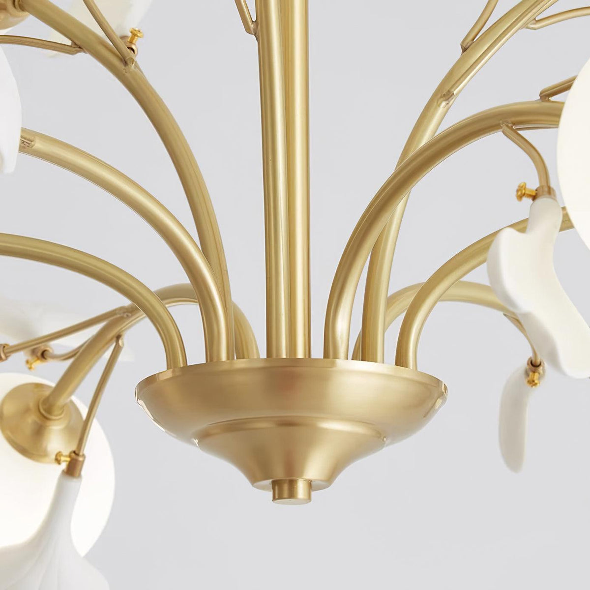 Ginkgo candelabru  cu globuri din sticlă mată