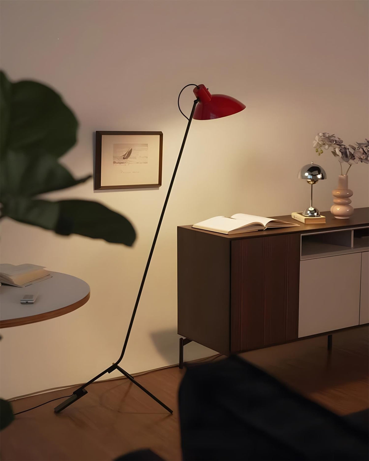 Liorinielle Curve lampadar