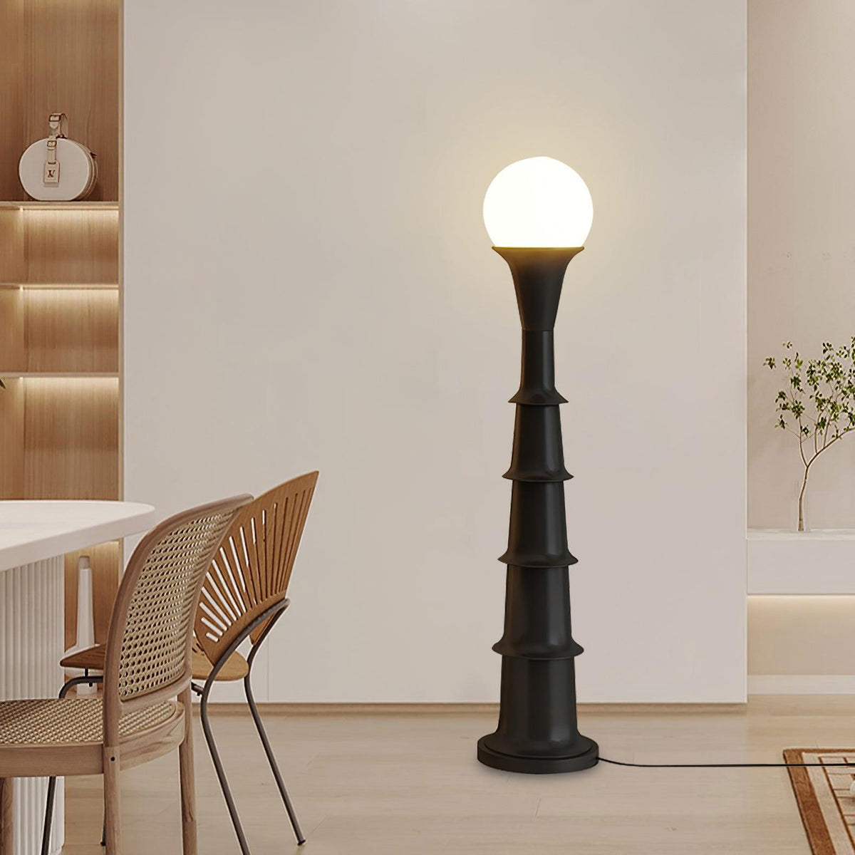 Avenirelle lampadar