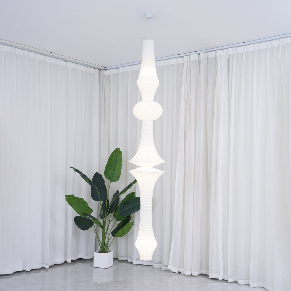 Faye lampă suspendată din hârtie, sculpturală, verticală