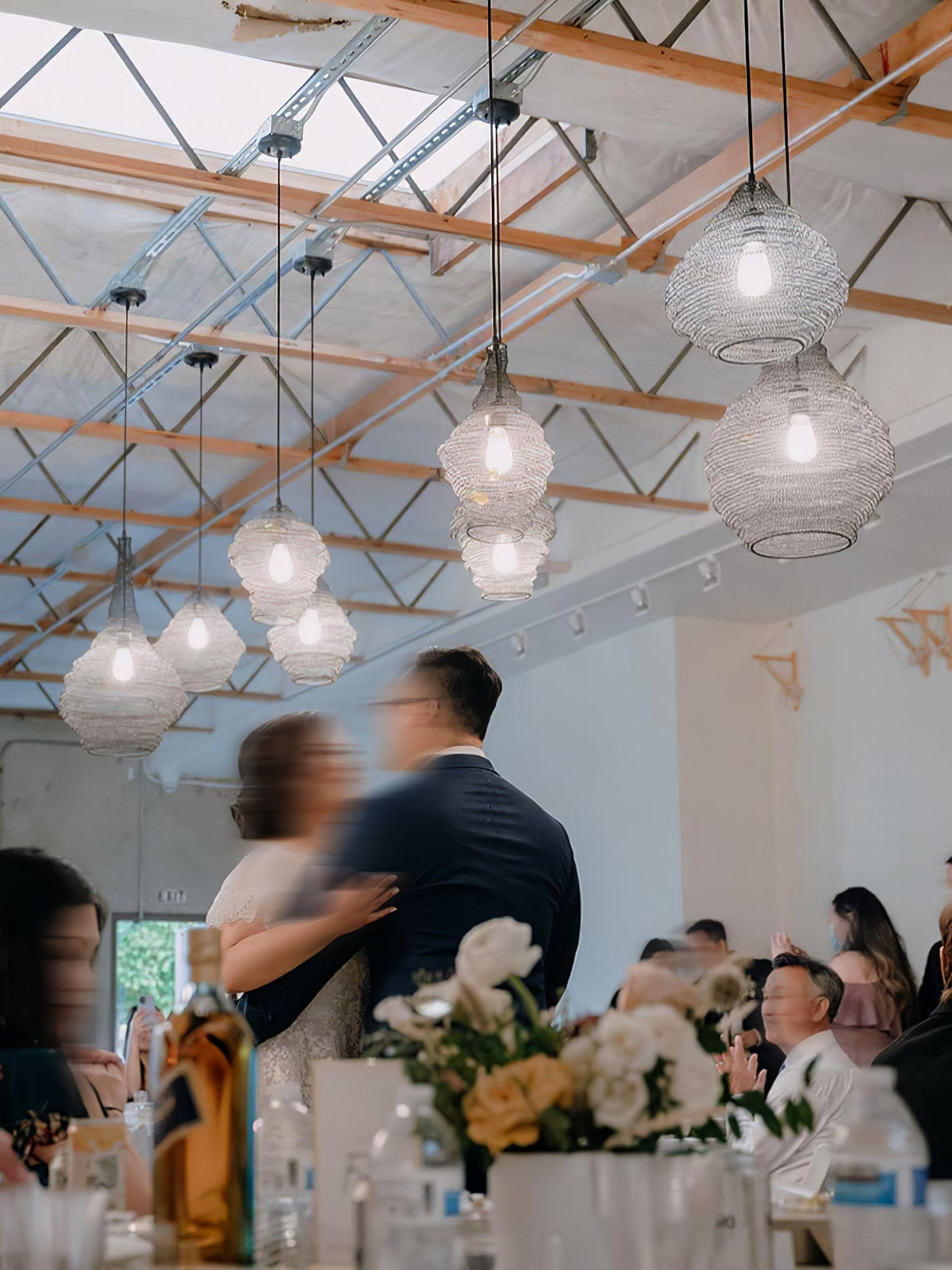 Vae lampă suspendată industrial din Sârmă
