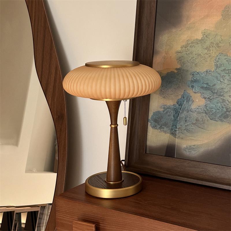 Rivaeria lampă de masă